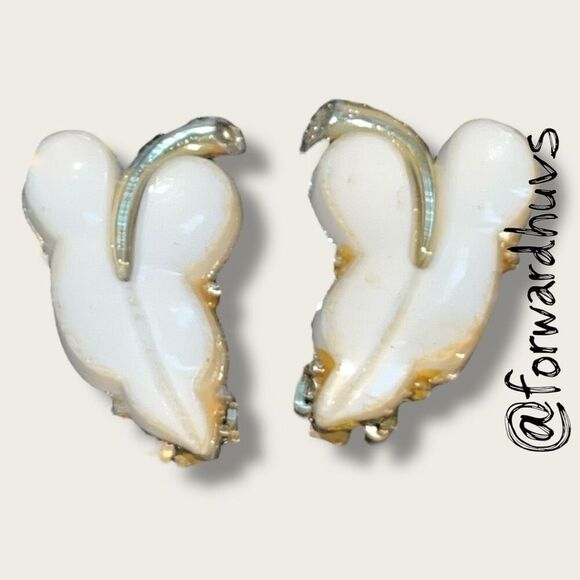 Vintage White Clip-On Earrings – Leaf Motif - Picture 1 of 6